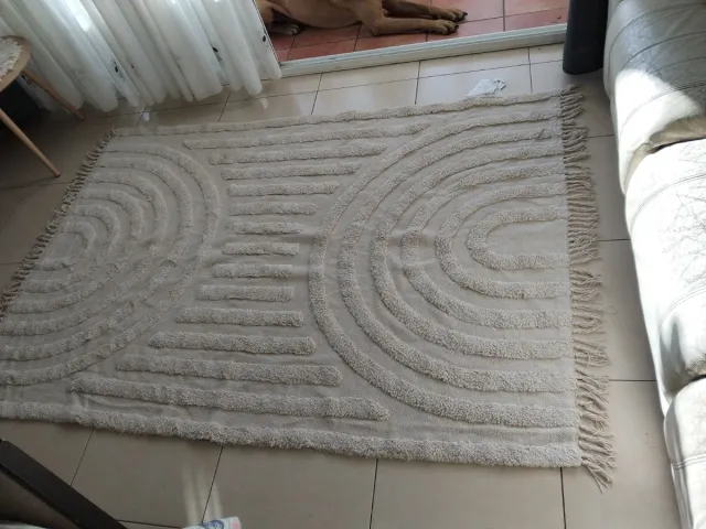 Tapete bege de algodão 100%