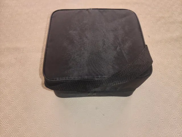 Nivel láser autonivelante con funda