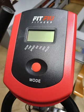 Bicicleta Spinning FITRU con pantalla