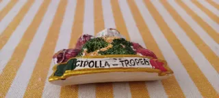 Calamita Souvenir Tropea Cipolla Rossa