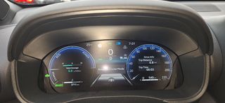 Toyota Yaris Cross Sport Hybrid Abril 2025.