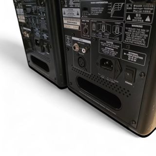 PAREJA DE MONITORES DE ESTUDIO BEHRINGER TRUTH B1030A + ALIMENTACION