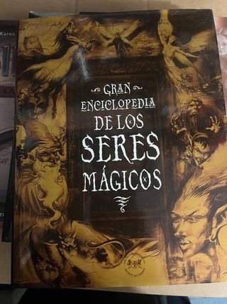 Enciclopedia ilustrada y lote de libros Tolkien