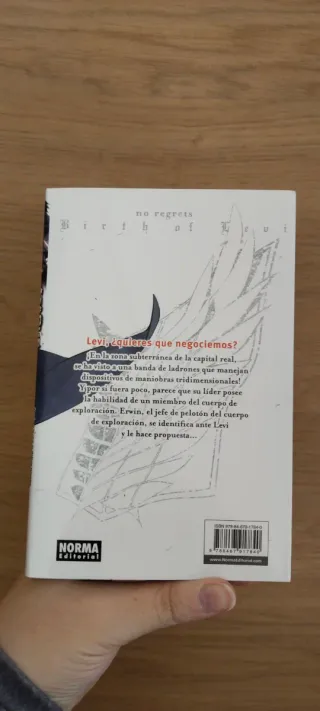 Manga Ataque a los Titanes: NO REGRETS 1 y 2