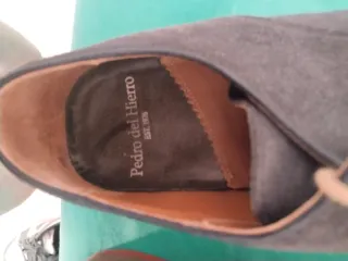 Zapatos Pedro del Hierro grises