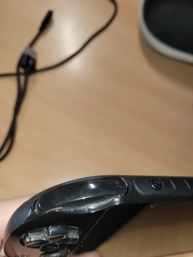 PS Vita + 3 Juegos: FIFA 15, Call of Duty, Invizim