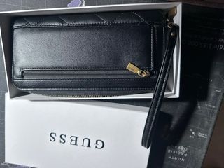 Cartera Guess Negra Acolchada