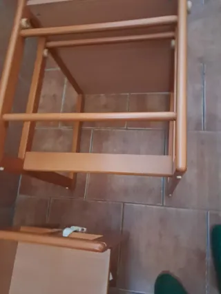 Trona de madera para bebé