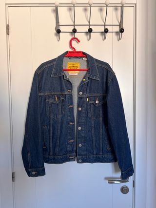 Chaqueta Vaquera Levi's Azul con dibujo de Snoopy