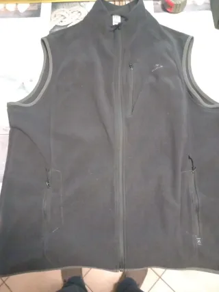 Gilet pile grigio Quechua