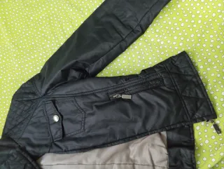 Chaqueta negra mujer