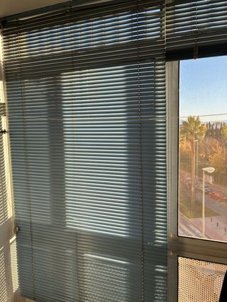 Persiane veneziane blu in alluminio