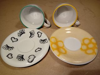 Tazze The/Latte anonime 2 e 2 Piattini Thun