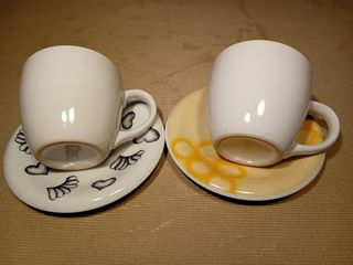 Tazze The/Latte anonime 2 e 2 Piattini Thun