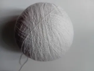 Gomitolo lana  210 gr