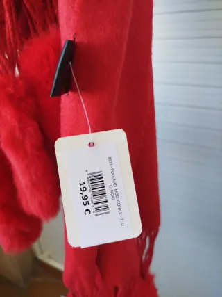 Bonita Maxi Bufanda Roja con pompones de pelito