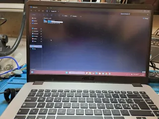 Notebook ASUS VivoBook X505ZA