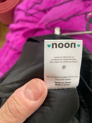 Falda negra efecto piel serpiente