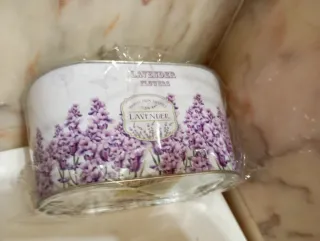 Jardinera Vintage Flores Lavanda  sin estrenar