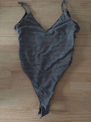 Body rayas blanco y negro