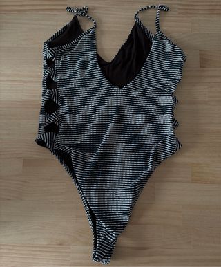 Body rayas blanco y negro