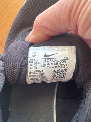 Zapatillas Nike Revolution Negro Blanco