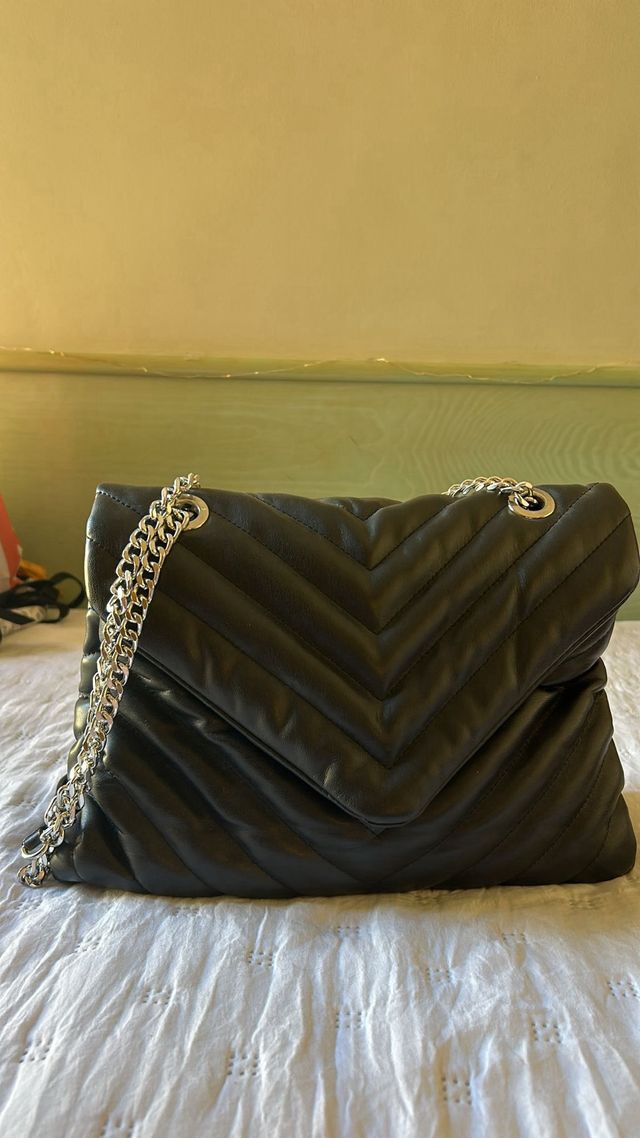 Bolso Negro Bershka
