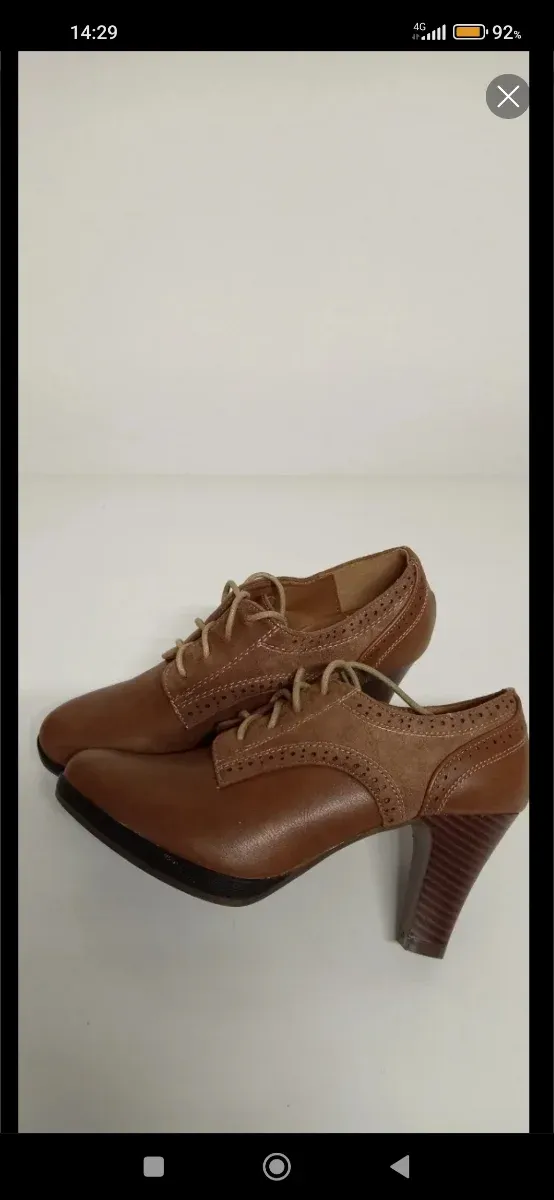 Zapatos de salón tacón marrón