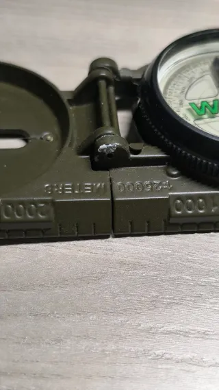 Bussola militare