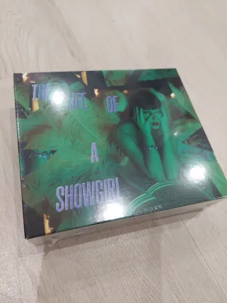 Taylor Swift "Life of a Showgirl" Deluxe