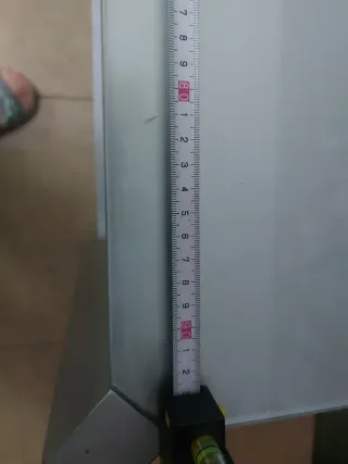 Mueble TV y DVD con ruedas invisibles y estante