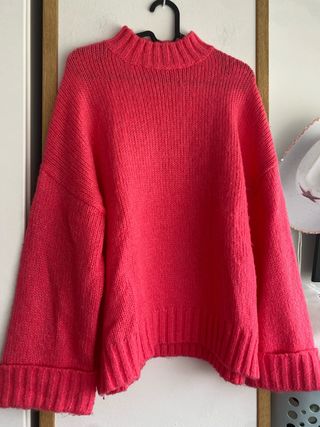 Jersey rosa cuello alto oversize