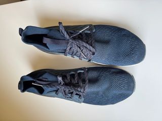 Zapatillas entrenamiento hombre calcetín azul