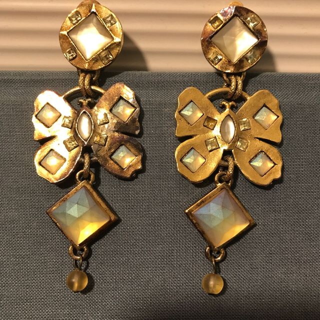 Pendientes mariposa grandes dorados