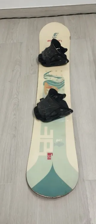 Tabla de Snowboard con Fijaciones Flow