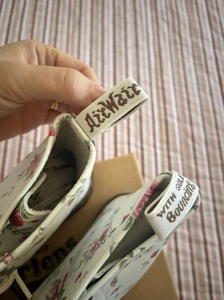 Botas Dr Martens 1460 Portland Rose blanco floral