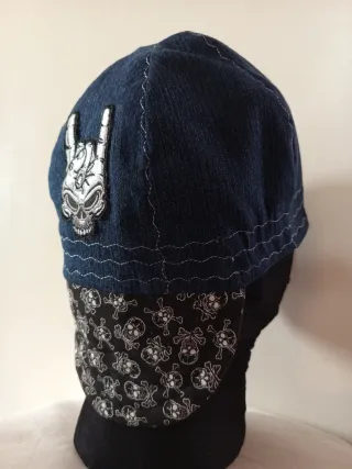 Gorro de soldador con calaveras