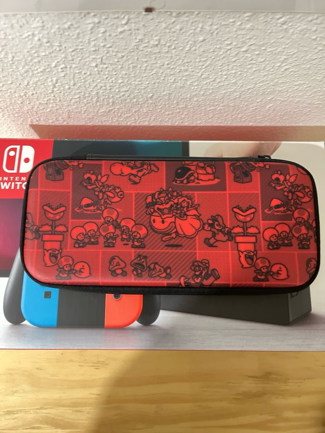 Nintendo Switch Azul/Rojo + Funda