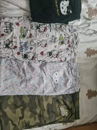 Lote Pantalón pijama Hello Kitty Oysho Talla M y L