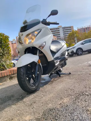 Suzuki Burgman 125