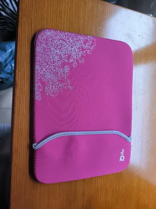 Funda para tablet o portátil Q