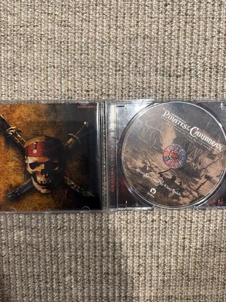 Piratas del Caribe: La Maldición del Perla Negra