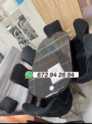 Mesa ovalada con 6 sillas
