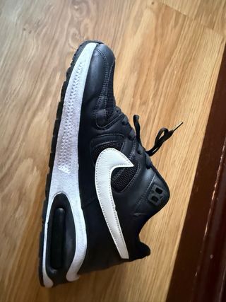 Zapatillas Nike Air Max Negras y Blancas