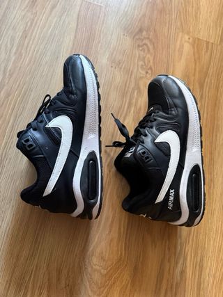 Zapatillas Nike Air Max Negras y Blancas