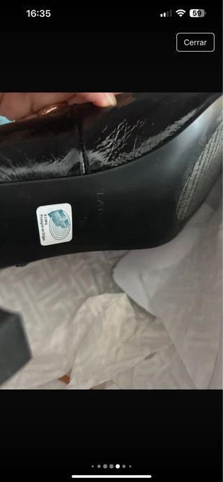 Zapatos negros Latouche  hebilla dorada SIN USAR