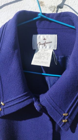 Traje de invierno azul falda y chaqueta