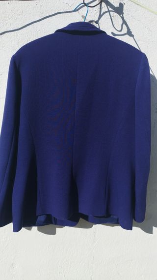 Traje de invierno azul falda y chaqueta