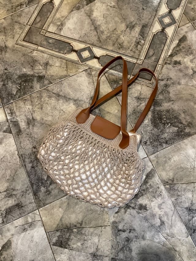 Bolso de verano tejido beige y marrón