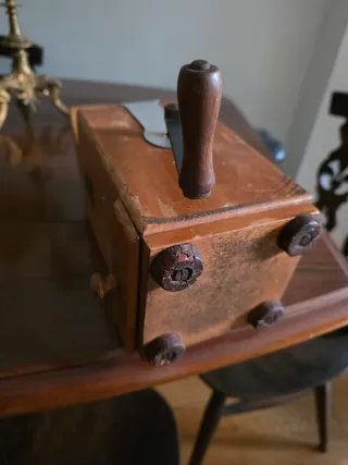 Molinillo de café antiguo vintage